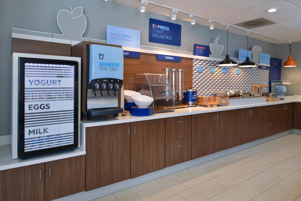 Holiday Inn Express Madera By Ihg Extérieur photo