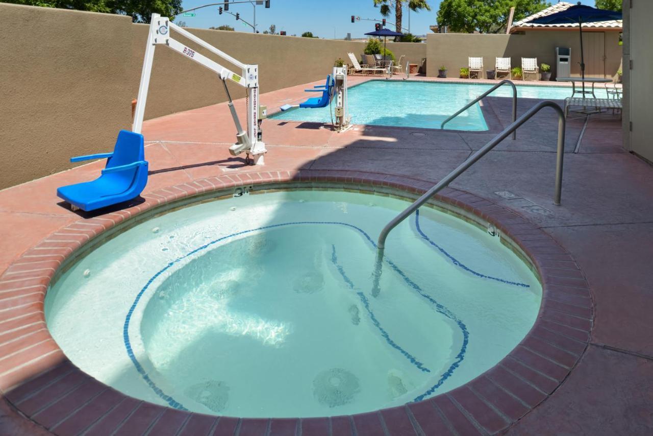 Holiday Inn Express Madera By Ihg Extérieur photo