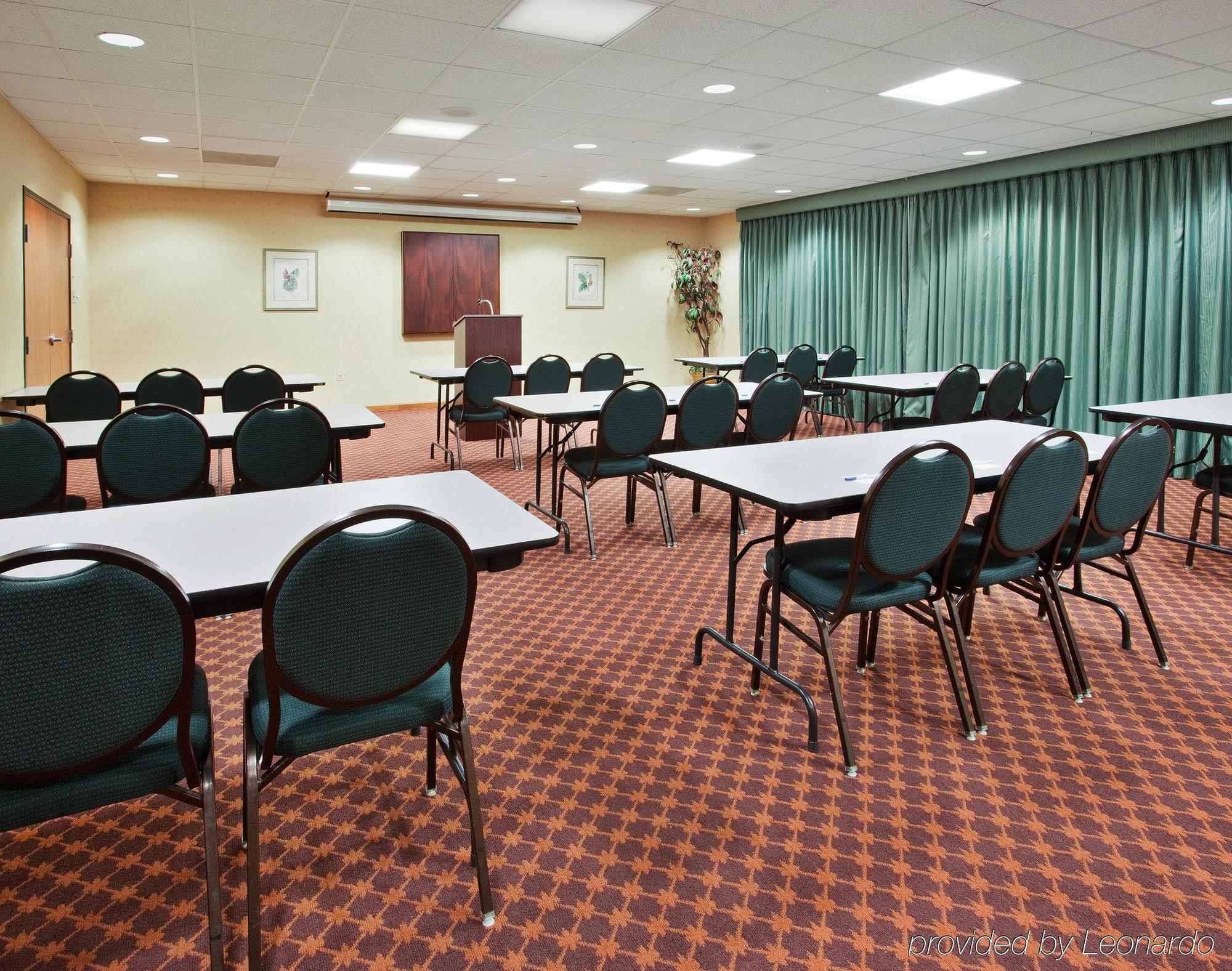 Holiday Inn Express Madera By Ihg Extérieur photo